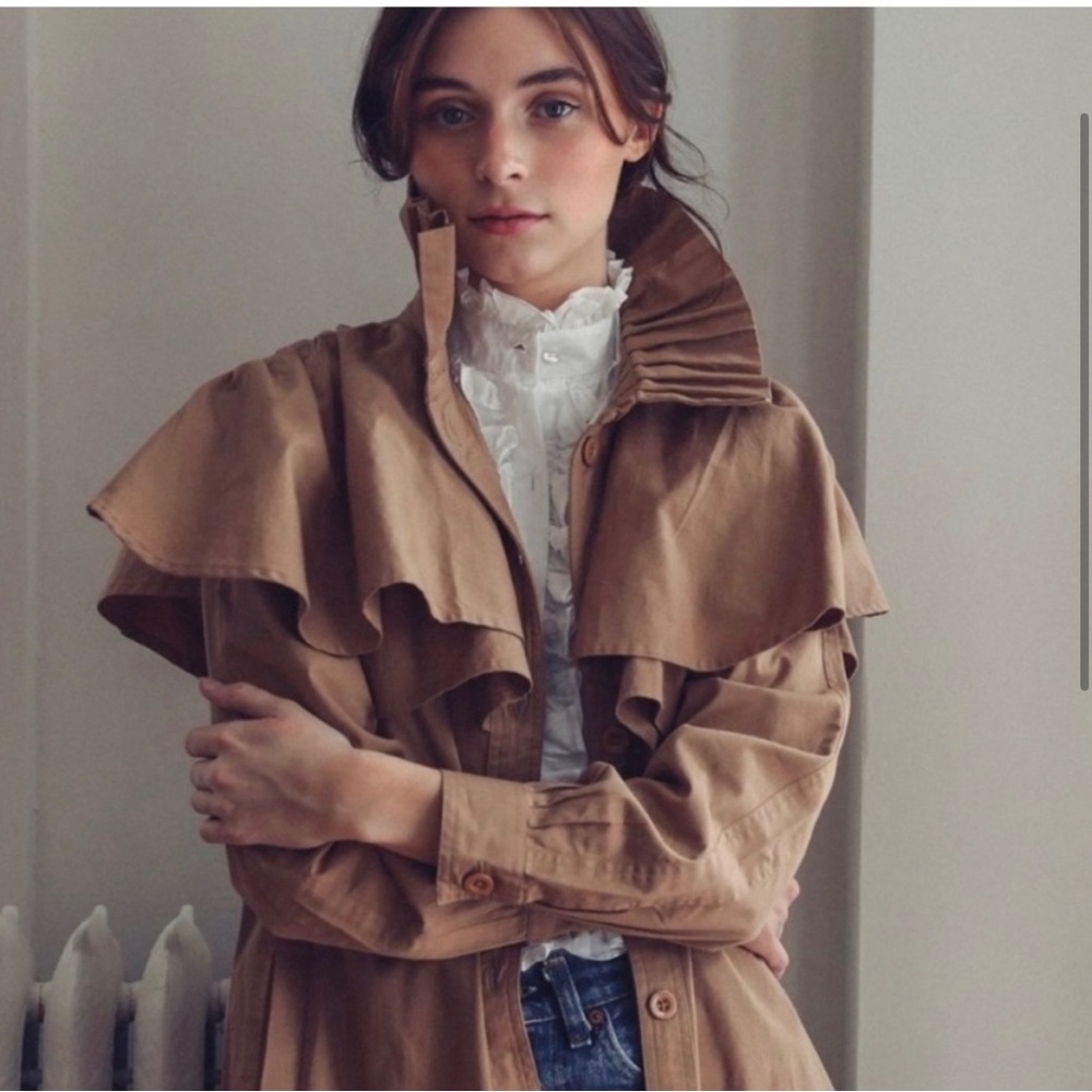 Mille Renata trench coat, barely worn